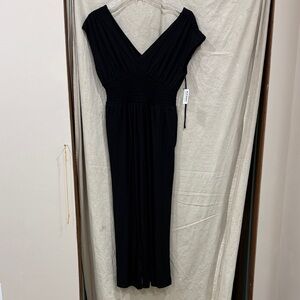 Old Navy Black Jumpsuit NWT Size Medium w/Pockets
